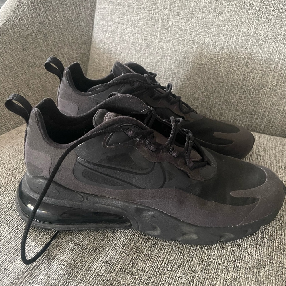 Nike Air Max 270 React Black Sneakers, size 10